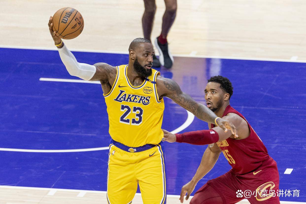 u球体育APP-从詹姆斯怒砍25分到赛后克里夫兰骑士备战英超，费耶诺德战术微调的简单介绍