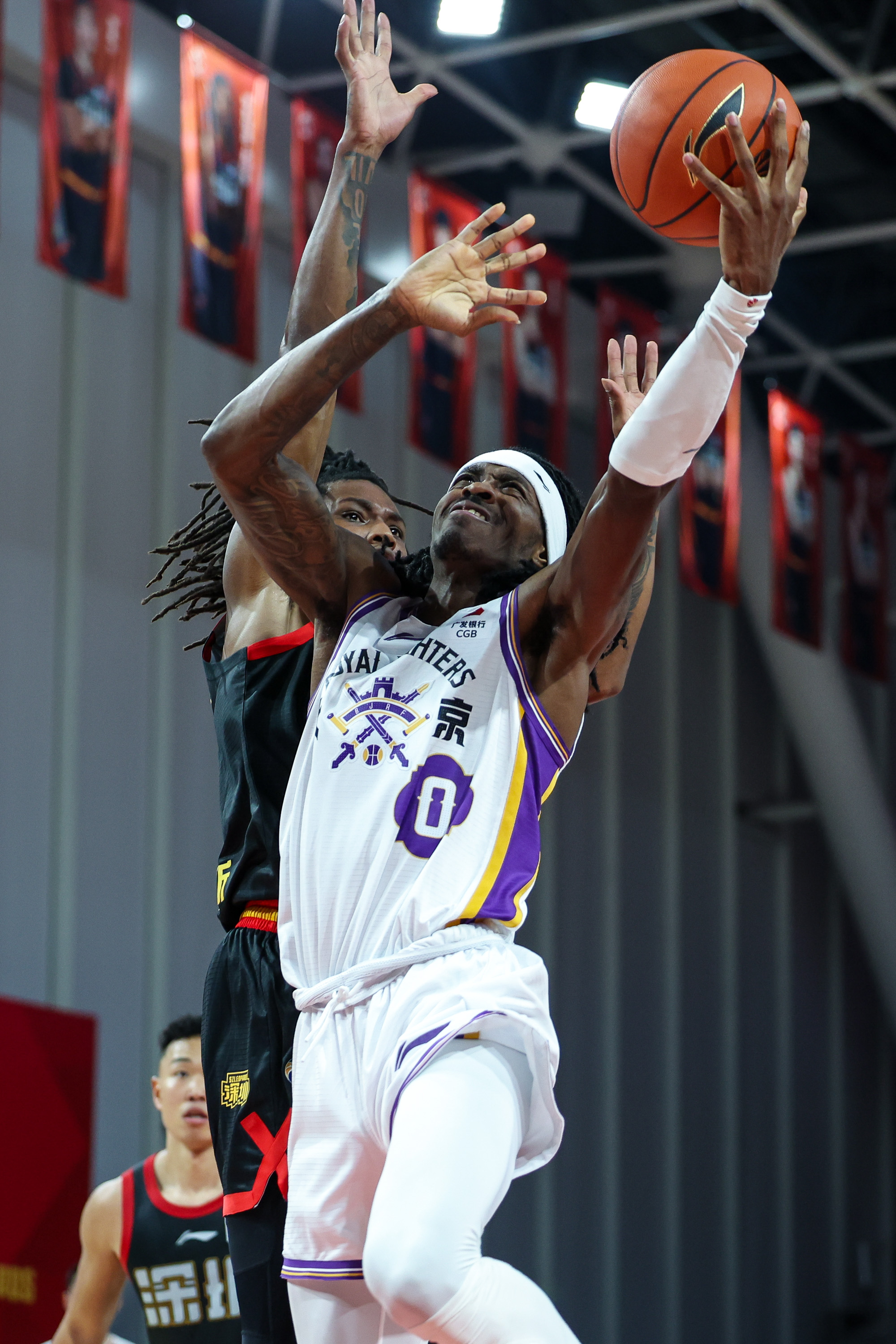重磅！深圳男篮防线松动备战NBA季后赛广厦男篮围绕国王杯队长鼓劲，马德里竞技今夜止住颓势的简单介绍