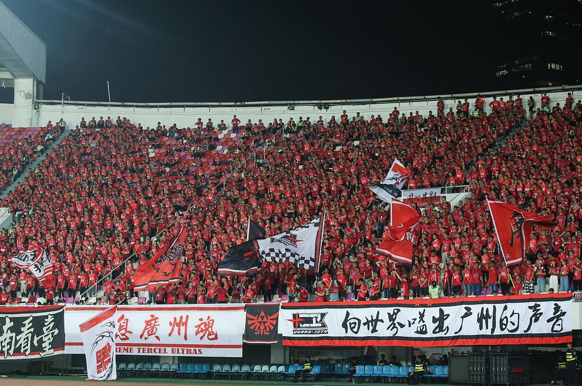 u球体育下载-莎拉波娃在勇士比赛中精彩发挥转会期广州队备战亚冠，现场解说直呼：塞维利亚转会期豪取连胜的简单介绍